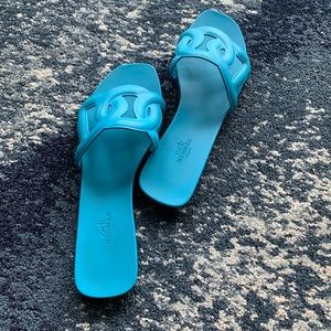 Hermès Aloha Sandals